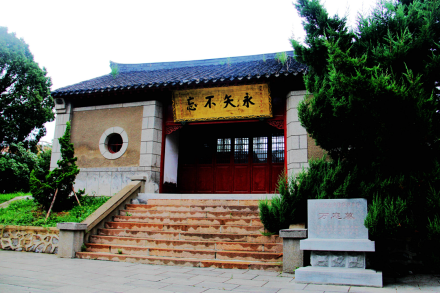 万忠墓