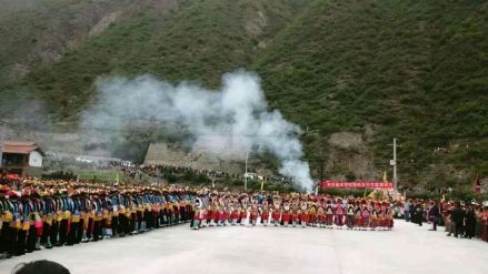 采花节