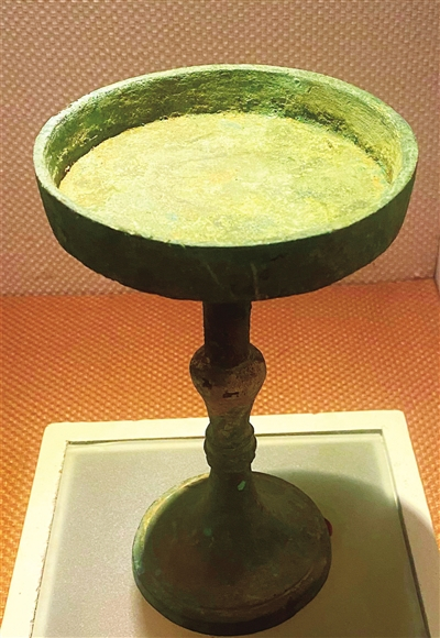 云中郡故城汉代铜灯