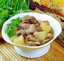 炖羊肉