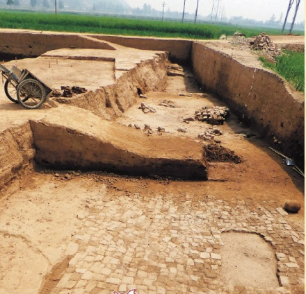 柳巷城遗址现场