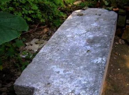 天主教河南总修院捍卫兵灾碑记