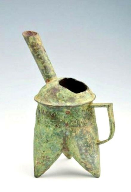 青铜壶