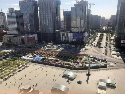 建设中的沈阳北站站