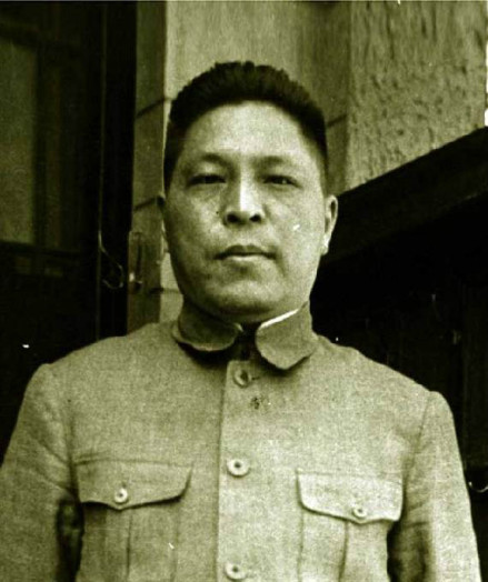 蒋鼎文