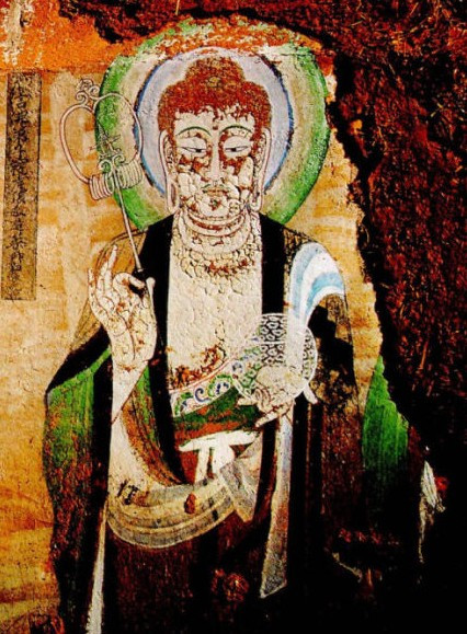 石窟右壁卢舍那佛