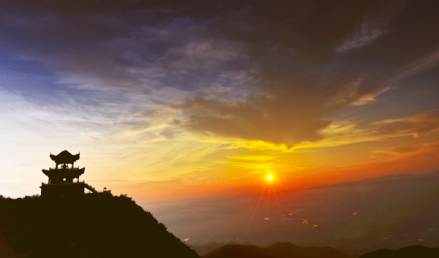 云阳山日出祈丰台
