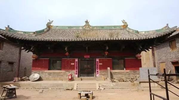 崇明寺庙中殿未修缮前照片