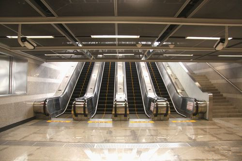 安德门地铁站换乘通道（1号线和10号线）