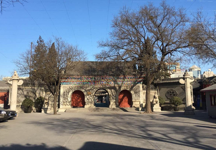 白云观山门