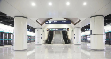 十里河站17号线站层