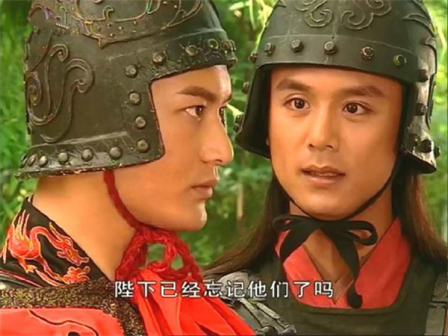 《大汉天子2》中李立饰演的霍去病（右）