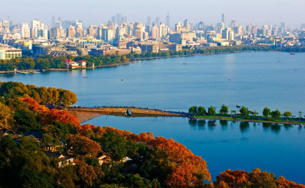 从西湖景区远望上城区