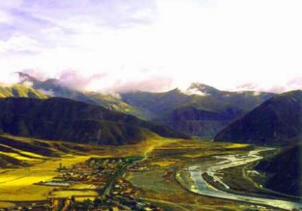 唐蕃古道是中国古代三大通道之一