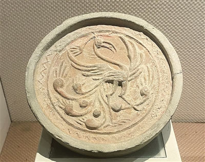 云中郡故城的汉代凤鸟纹瓦当