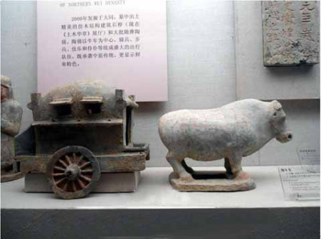 北魏陶牛车