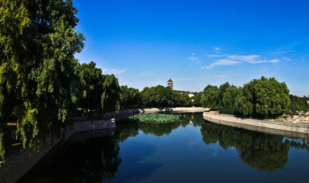 龙山河带状公园