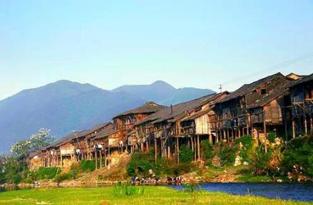 章渡吊栋阁