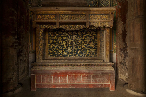 隆恩殿东暖阁佛楼