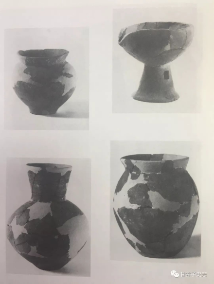 岗上楼上墓地出土随葬器物