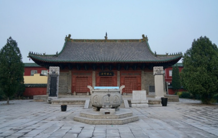 天青寺大殿