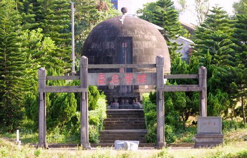 丘浚墓石牌坊