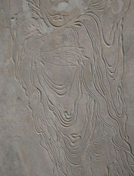 圆通寺石刻观音像衣纹、双手局部