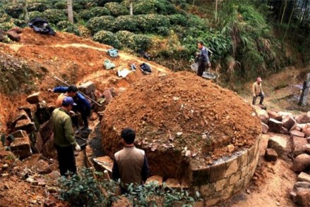 修缮汪由敦墓墓塚