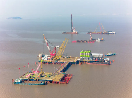 2023年12月25日，中航道桥施工