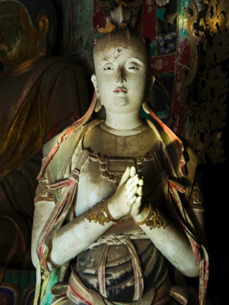 多福寺内现存明代彩塑