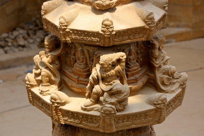 地藏寺经幢第二层