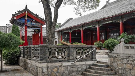 中院
