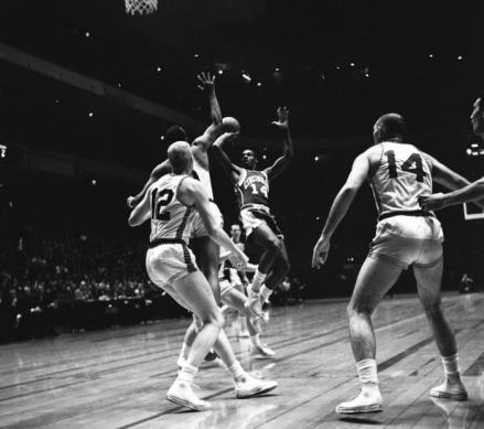 初入NBA的罗伯特森
