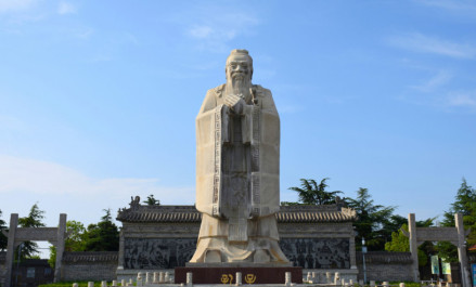 厄台碑