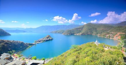 泸沽湖