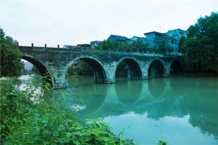 公济桥