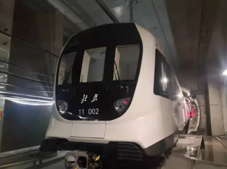 北京地铁11号线列车