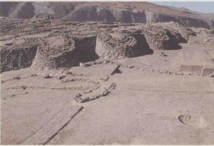 三座店石城遗址城墙及马面