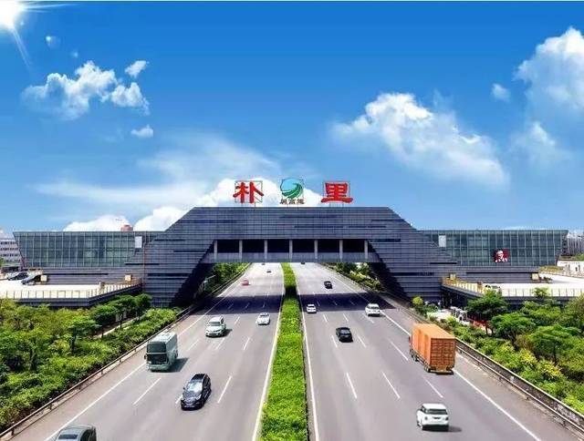 福厦高速公路泉厦段朴里服务区路段