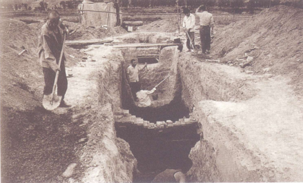 下八里辽墓发掘现场