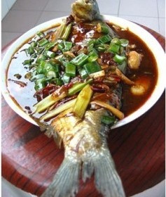 红烧鲫鱼