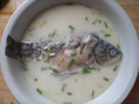 鲫鱼汤