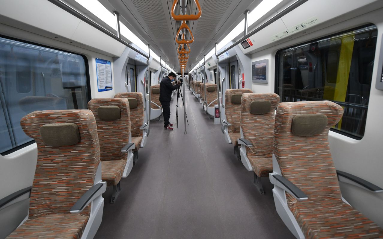 北京地铁19号线列车商务车厢座椅 