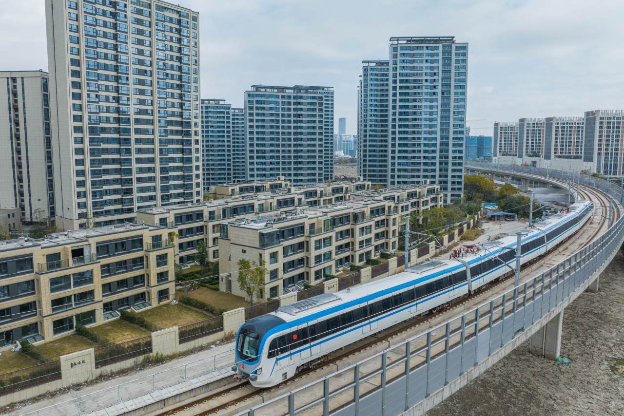 台州市域铁路S1线行驶