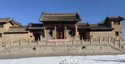 建南济渎庙建山门