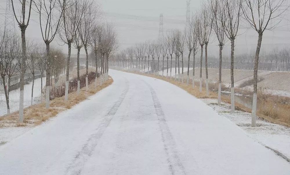 雪后石楼镇