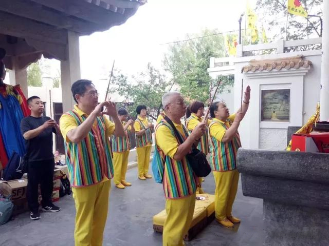 台湾同胞朝觐西王母