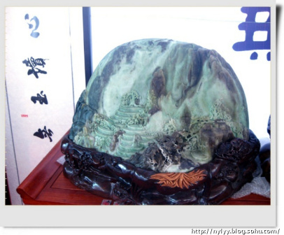 “文心读玉”馆内的作品