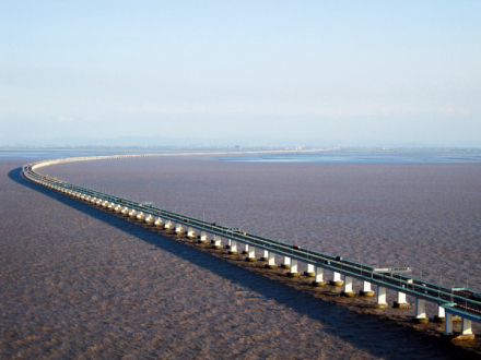 杭州湾跨海大桥一望无际