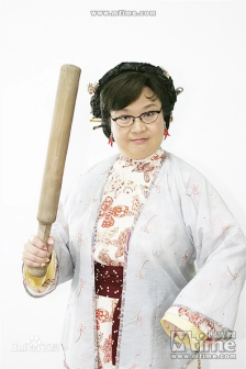 《百姓秀才官》中饰演一名秀才娘子